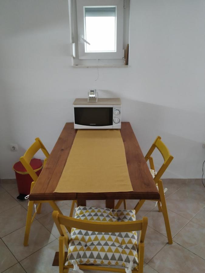 Studio Apartman Violeta II - 50M From The Beach Trogir Exterior foto