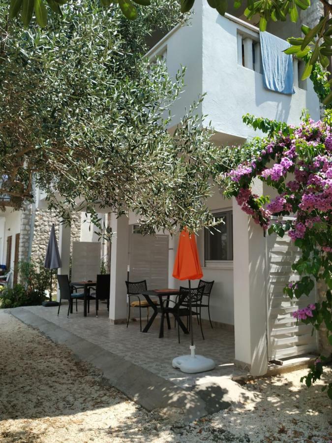 Studio Apartman Violeta II - 50M From The Beach Trogir Quarto foto